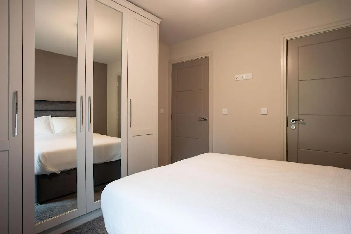 Stunning 2Br Next To The City Airport Bhd - Free Parking I Long Stay Belfast